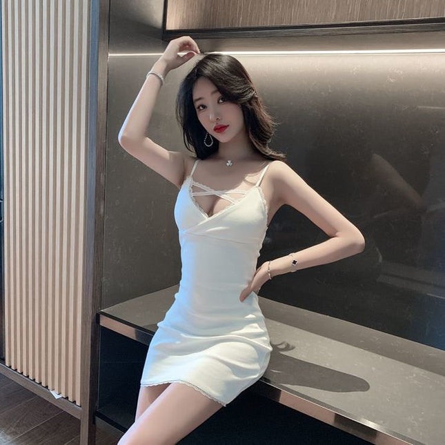 Simple Cross Dress