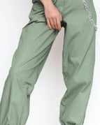 L / Green