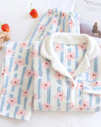 Blue Cherry Blossom / L